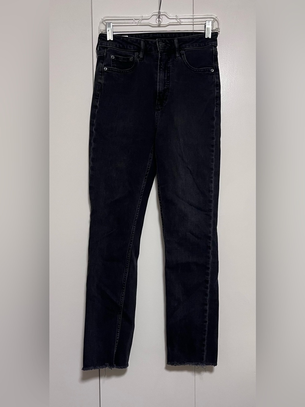 Gap Vintage Slim Sky High Jeans Absolute Black Raw Hem Women’s Size 27/4L Long